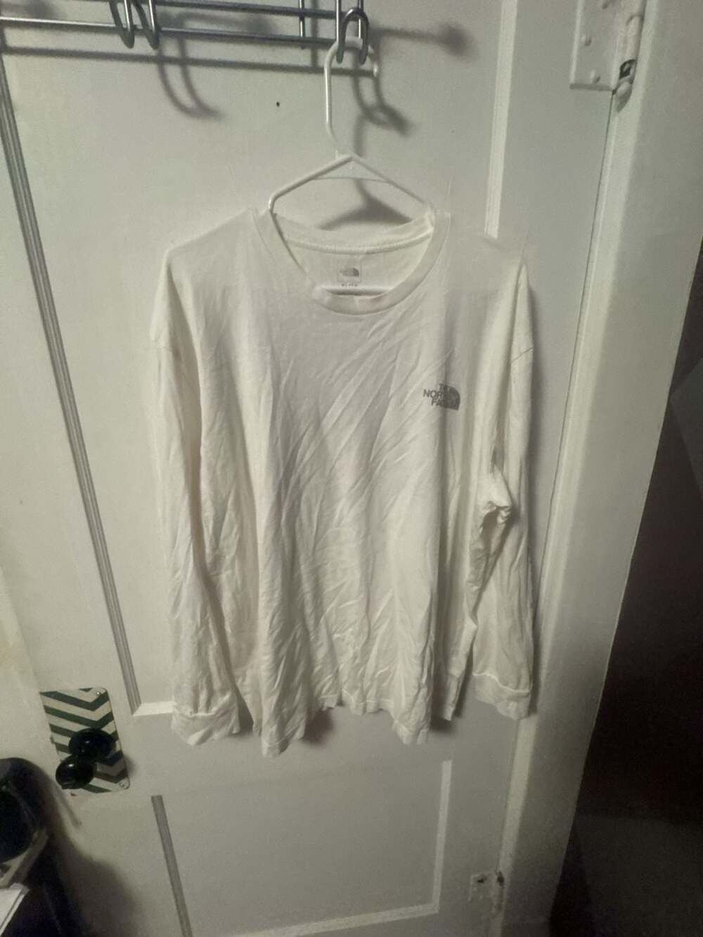 The North Face Evolution Box NSE Regular-Fit Long-Sleeve T-Shirt White XL